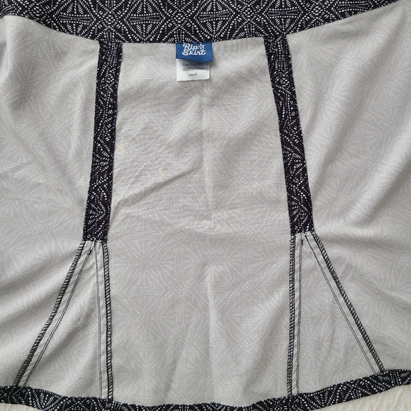 RipSkirt Skirt Size Small - Picture 6 of 11